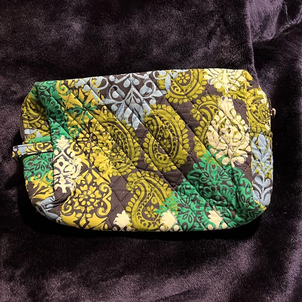 NWOT Vera Bradley makeup bag